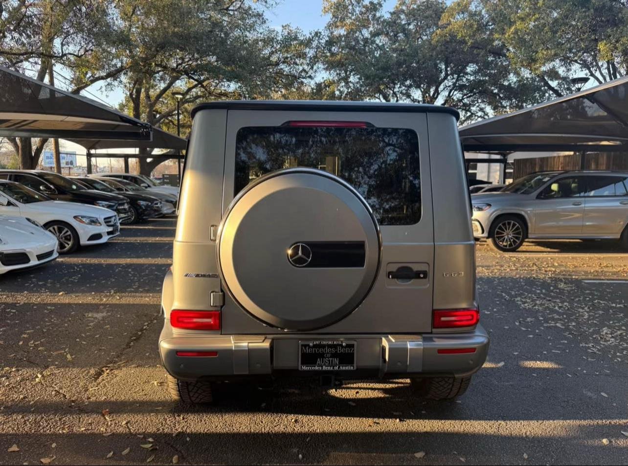 2021 MercedesBenz G class G 63 AMG 4MATIC Sport Utility 4D - Image 12