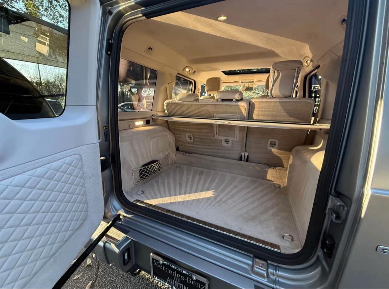 2021 MercedesBenz G class G 63 AMG 4MATIC Sport Utility 4D - Image 3
