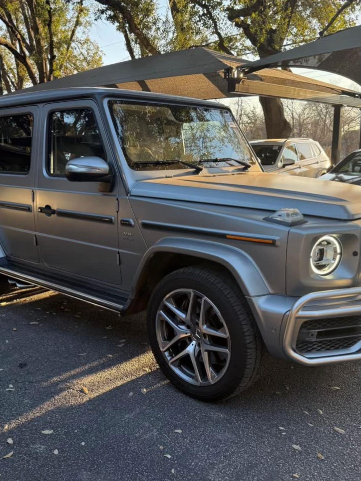 2021 MercedesBenz G class G 63 AMG 4MATIC Sport Utility 4D - Image 17