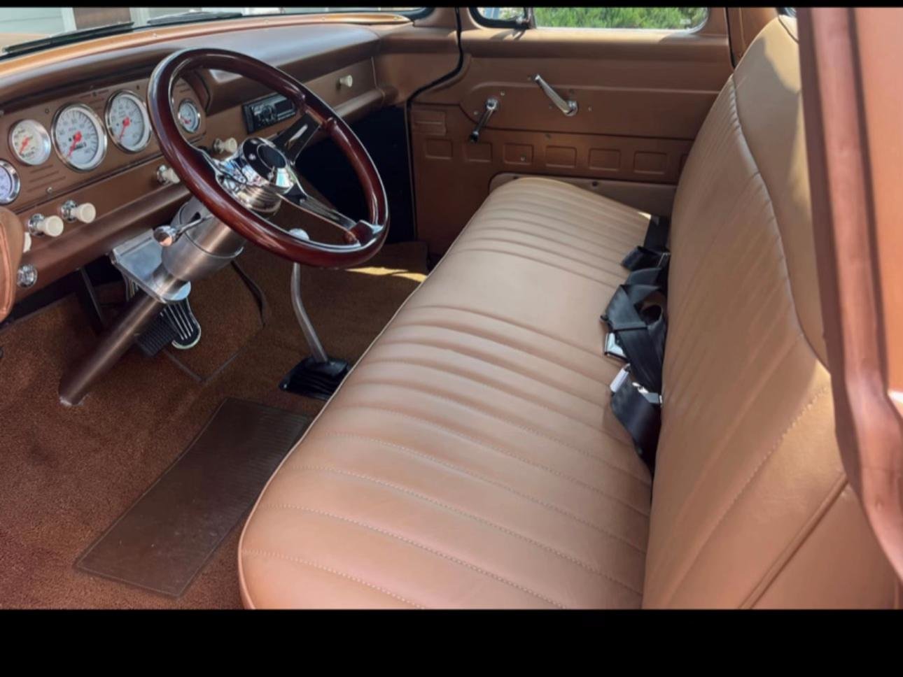 Classic beauty :1960 Ford -F-100 - Image 8