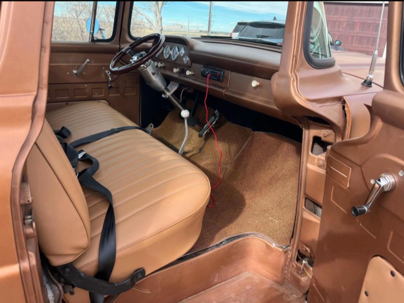 Classic beauty :1960 Ford -F-100 - Image 5