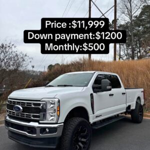 2024 Ford F250 Super Duty Crew Cab XLT Pickup 4D 8Ft