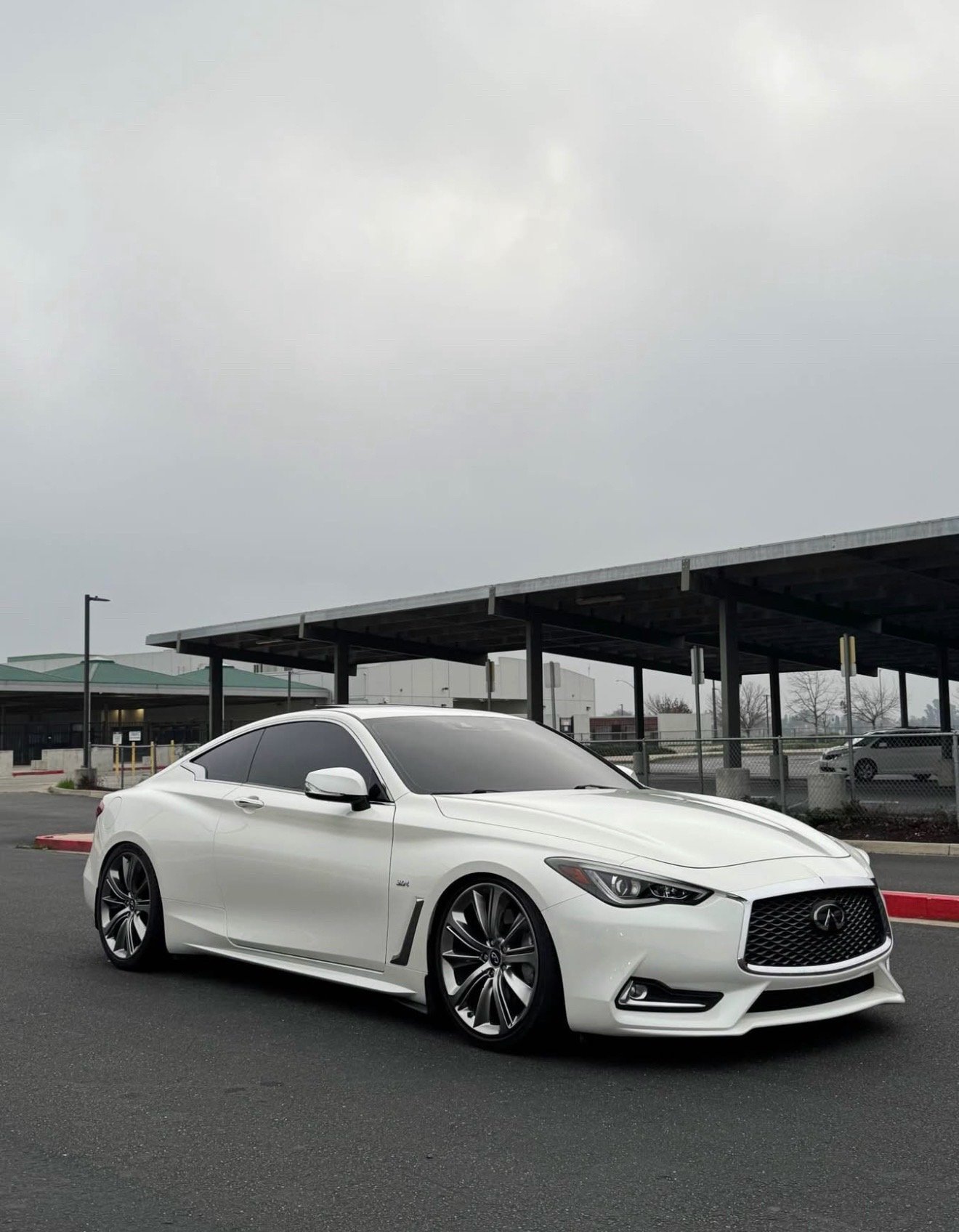 2019 Infinity Q60 -3 .0t Luxury 2D cup - Image 3