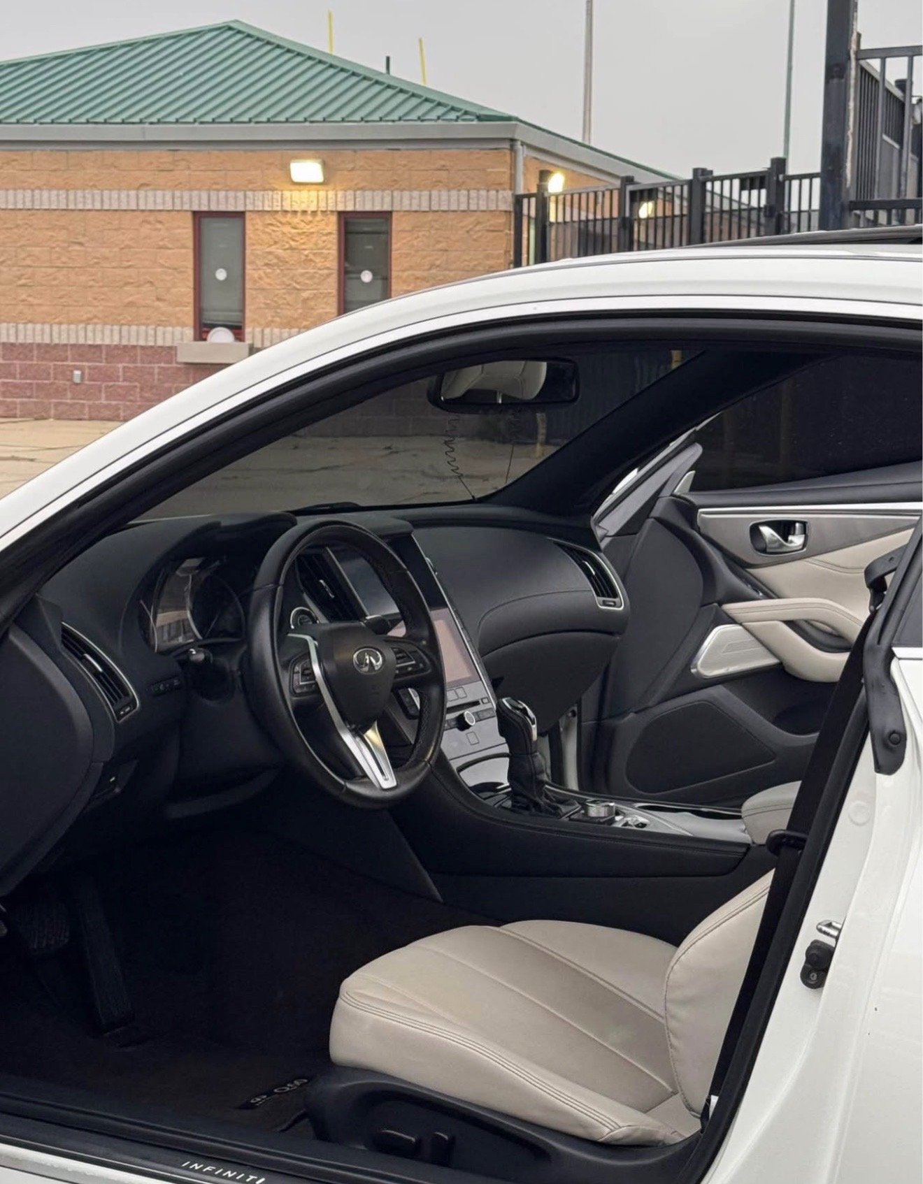 2019 Infinity Q60 -3 .0t Luxury 2D cup - Image 9