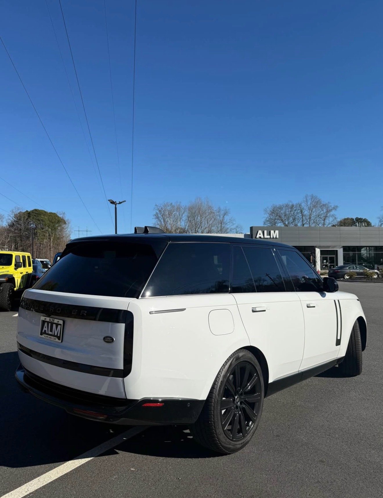 2023 Land rover Range Rover 4.6 Se Sport Utility 4D - Image 3