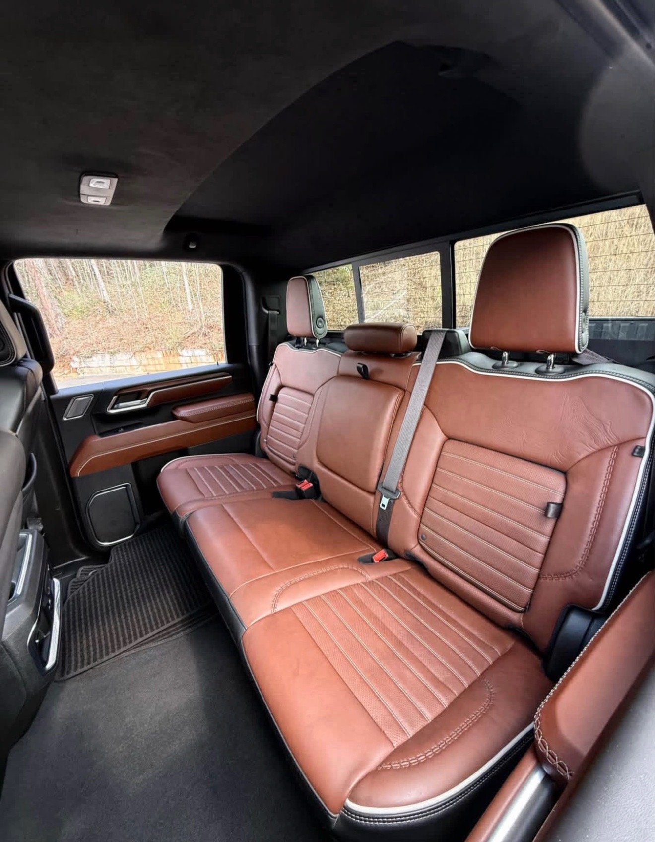 2024 GMC Sierra 3500 HD Crew Cab Denali Ultimate Pickup 4D 8 Ft - Image 2