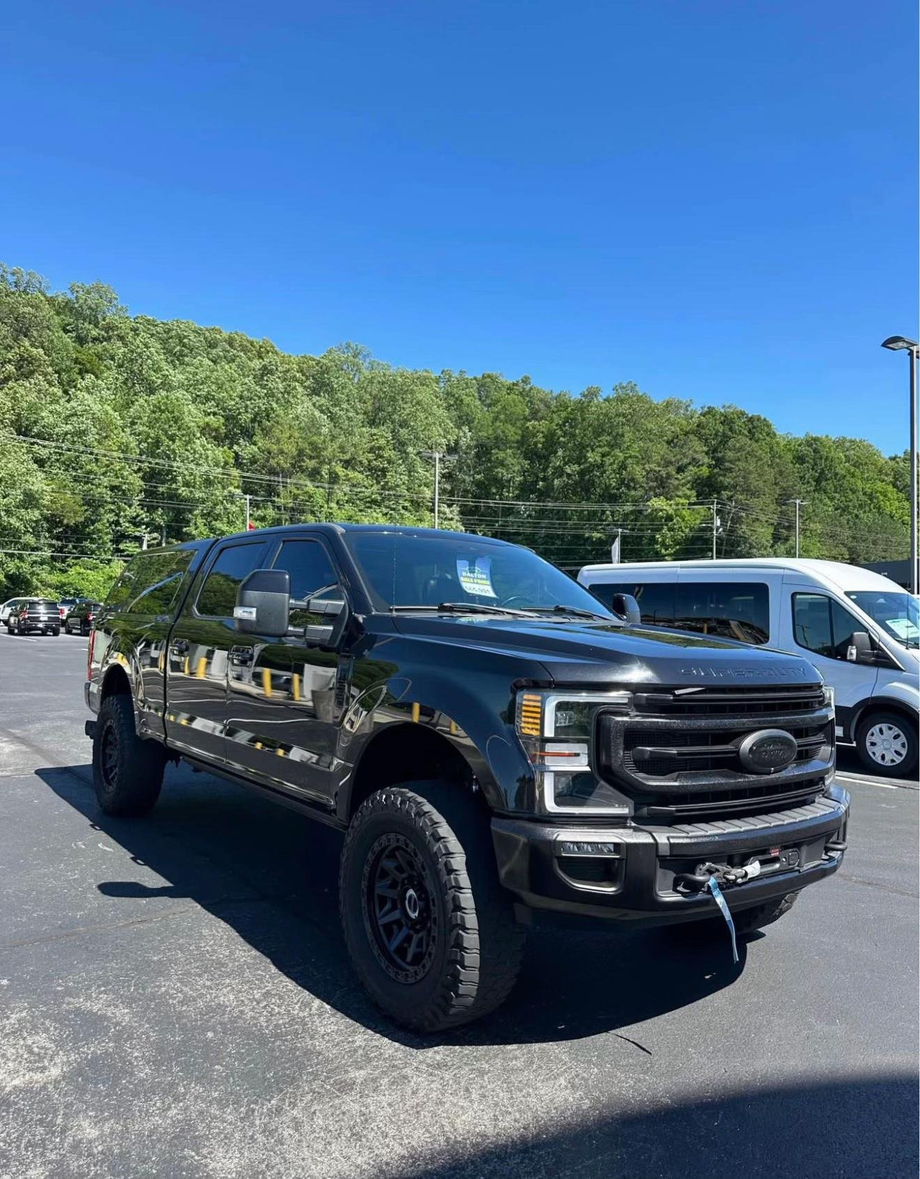 2020 Ford F250 Super Duty Crew Cab Platinum Pickup 4D 6 3/4Ft - Image 13