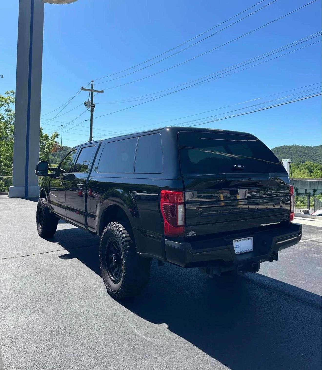 2020 Ford F250 Super Duty Crew Cab Platinum Pickup 4D 6 3/4Ft - Image 6
