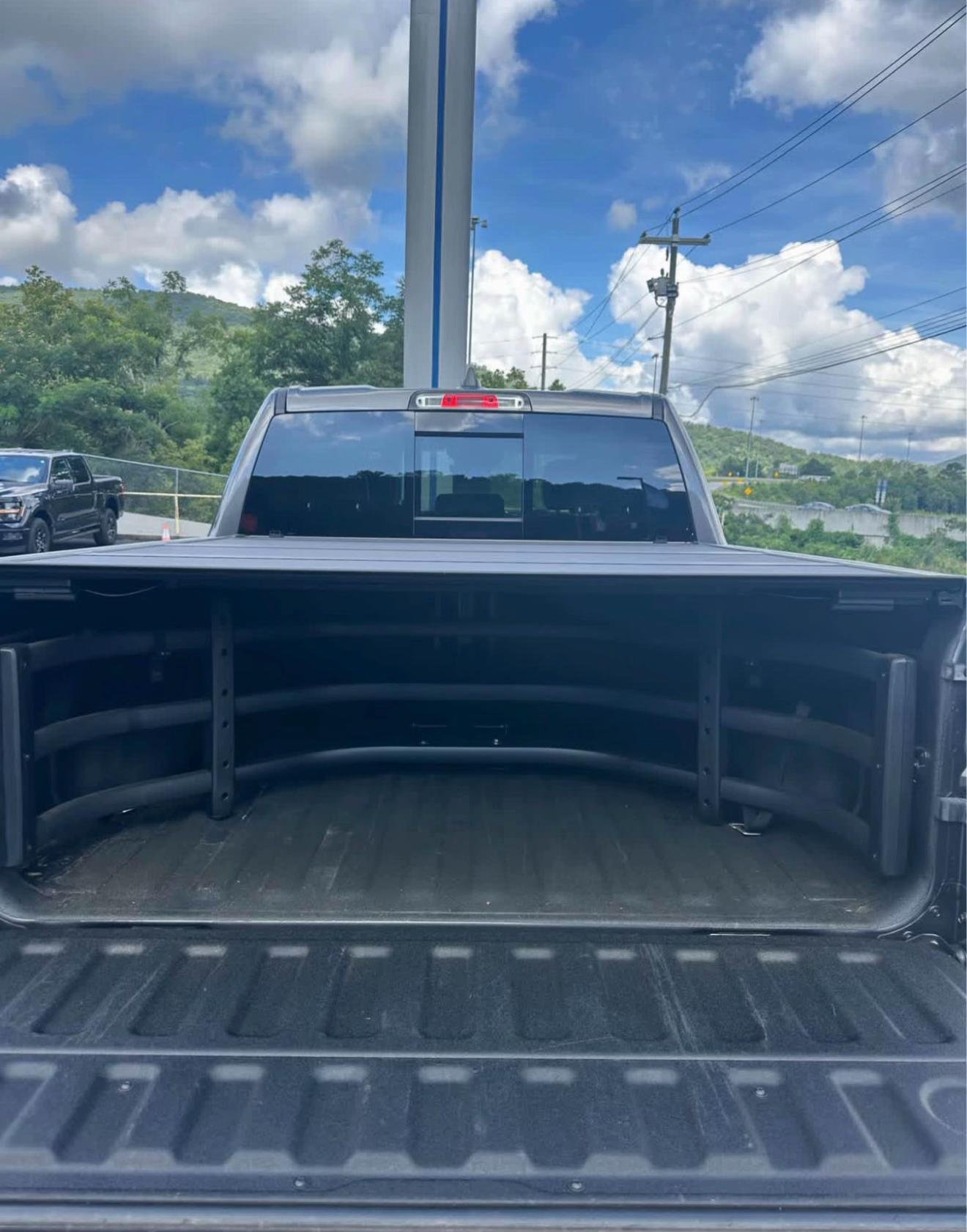 2023 RAM 1500 LARAMIE - 5.7L RWD W/ 4X4 - Image 8