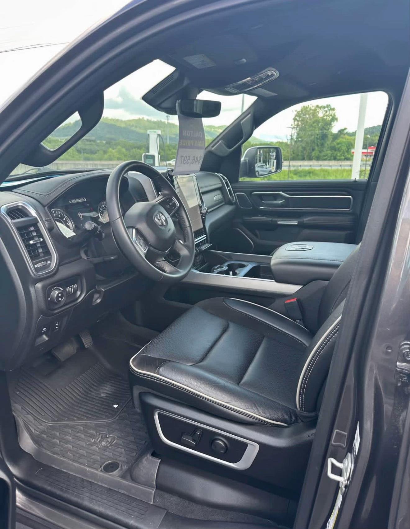 2023 RAM 1500 LARAMIE - 5.7L RWD W/ 4X4 - Image 7