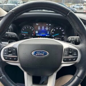 Alternative view of 2021 FORD EXPLORER XLT 4X4