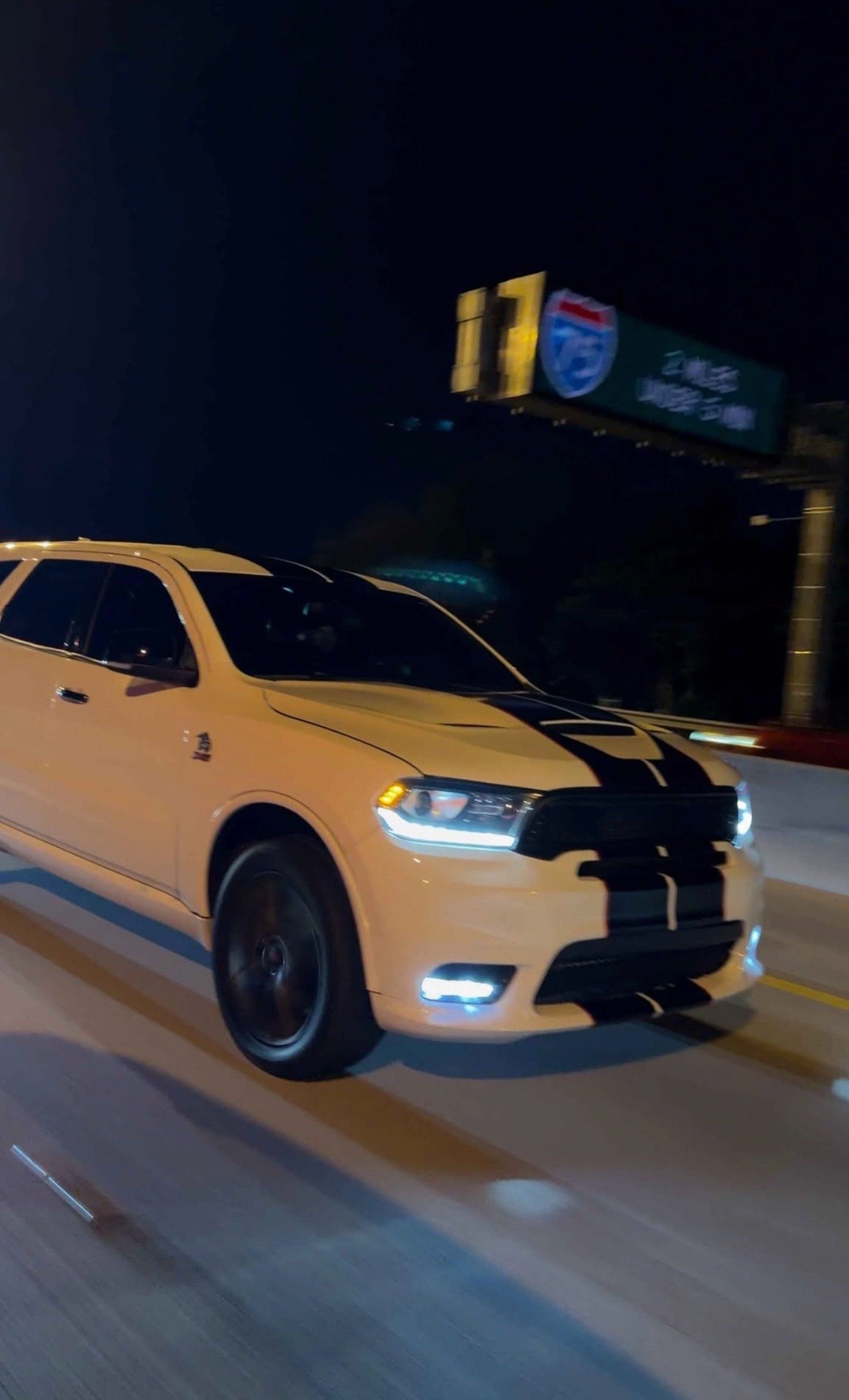 2014 dolge Durango R/T Premium Sport Utility - Image 6