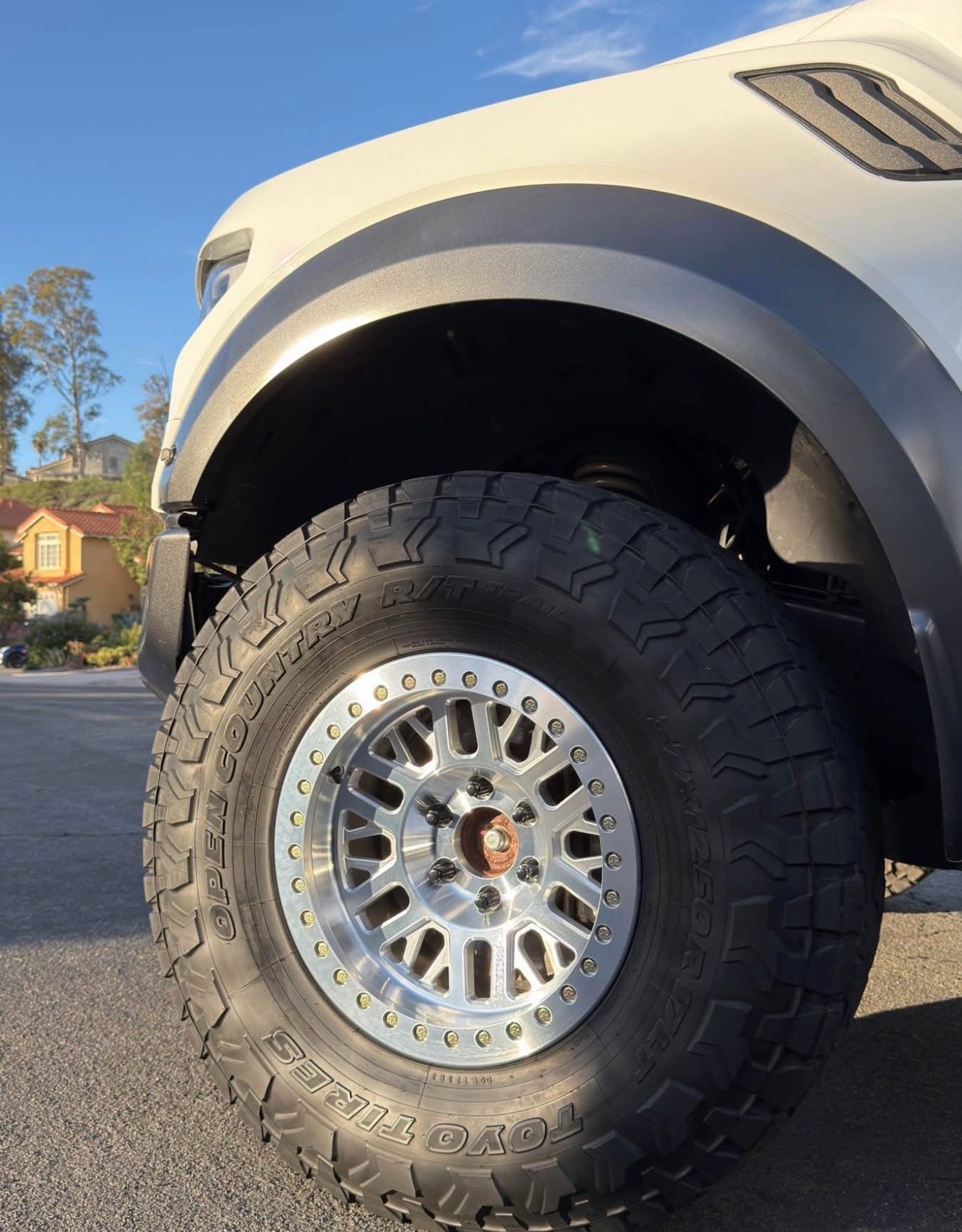 2017 Ford F-150 Super Crew Raptor Pickup 4D 5 1/2 ft - Image 14