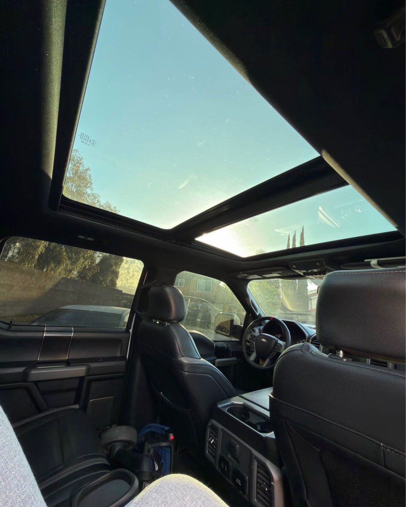2017 Ford F-150 Super Crew Raptor Pickup 4D 5 1/2 ft - Image 13