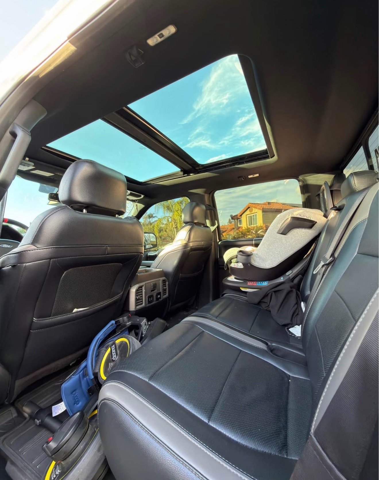 2017 Ford F-150 Super Crew Raptor Pickup 4D 5 1/2 ft - Image 6