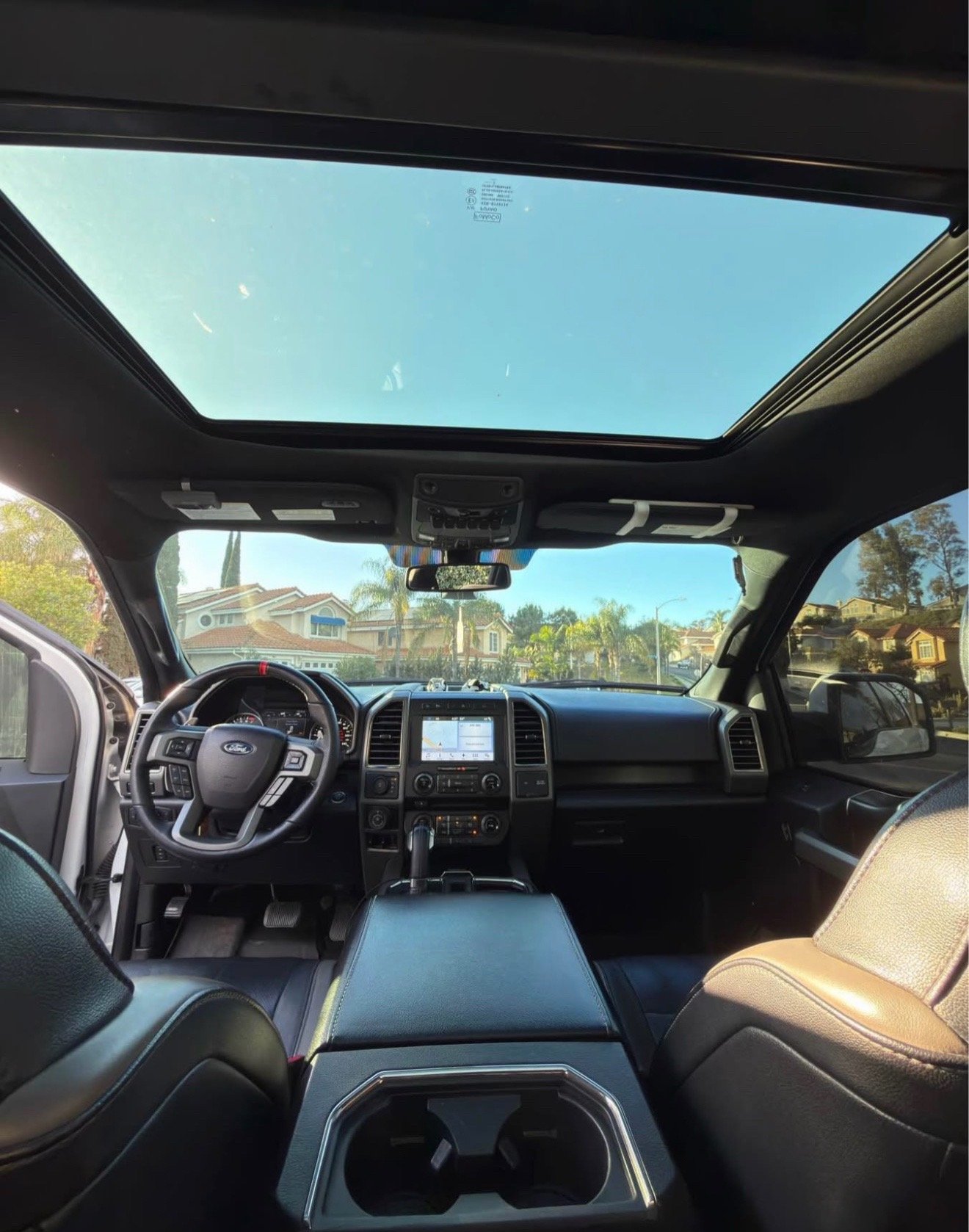 2017 Ford F-150 Super Crew Raptor Pickup 4D 5 1/2 ft - Image 3