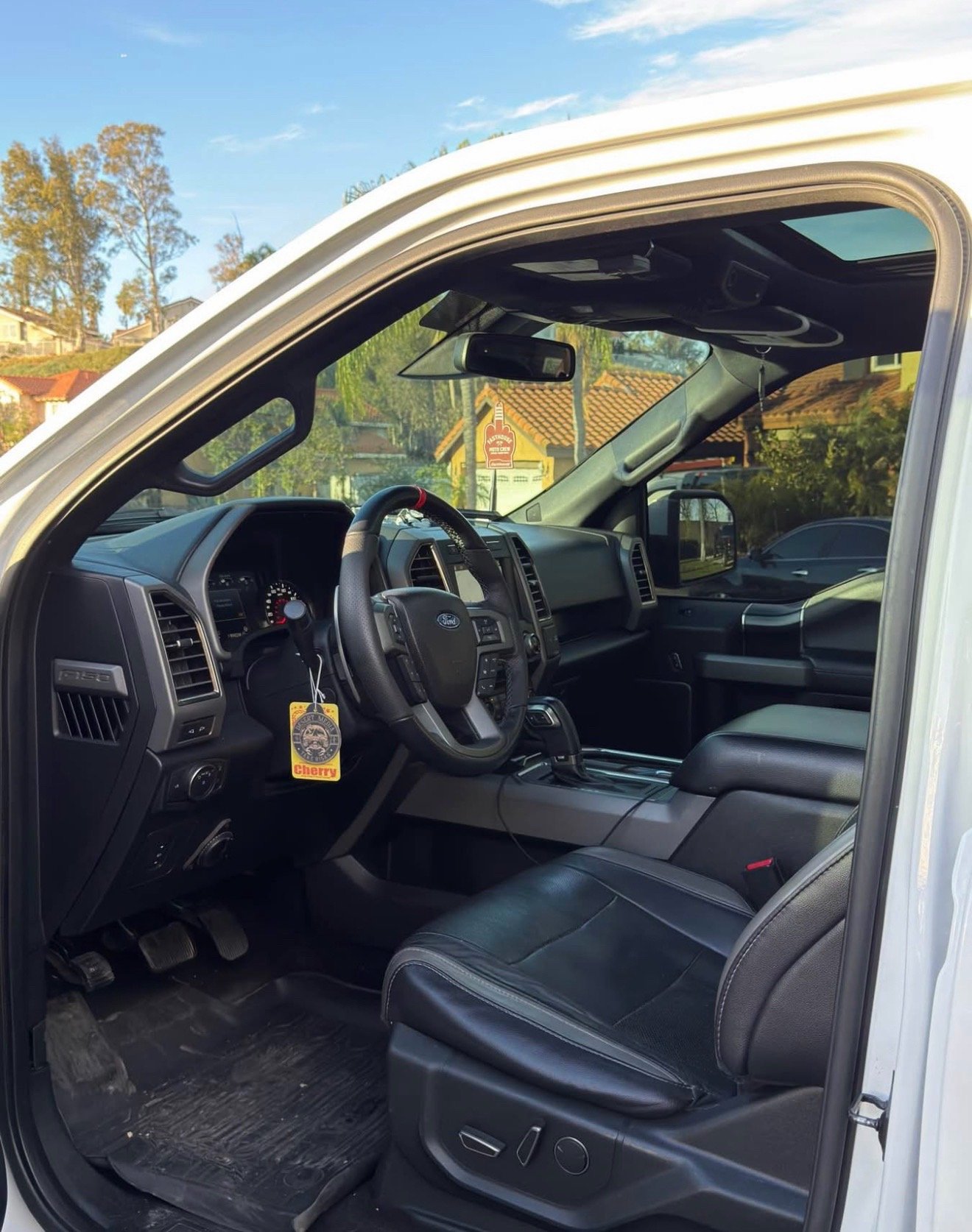 2017 Ford F-150 Super Crew Raptor Pickup 4D 5 1/2 ft - Image 9