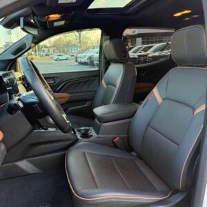 Alternative view of 2024 GMC Canyon Crew Cab At4