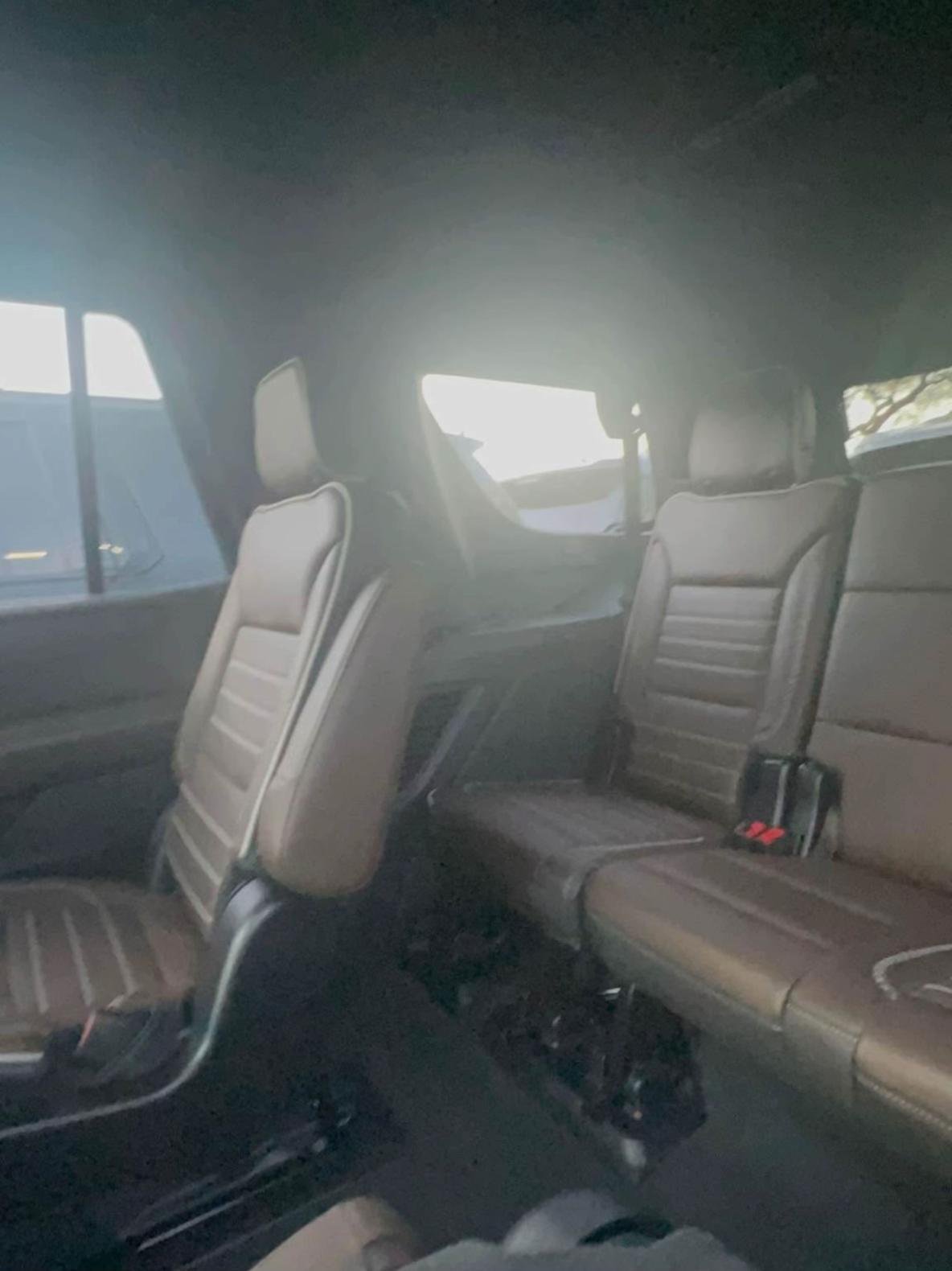 2025 GMC Yukon Denali Ultimate - Image 6