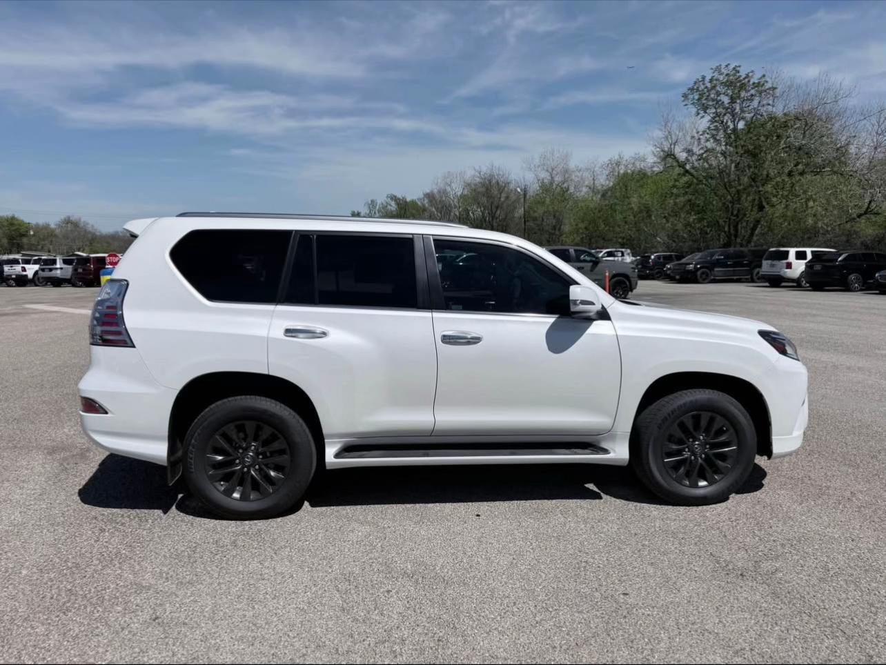 🔥 2023 Lexus GX 460 Luxury - Image 8