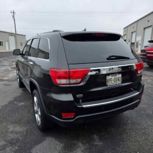 Alternative view of 2014 Jeep Grand Cherokee Overland