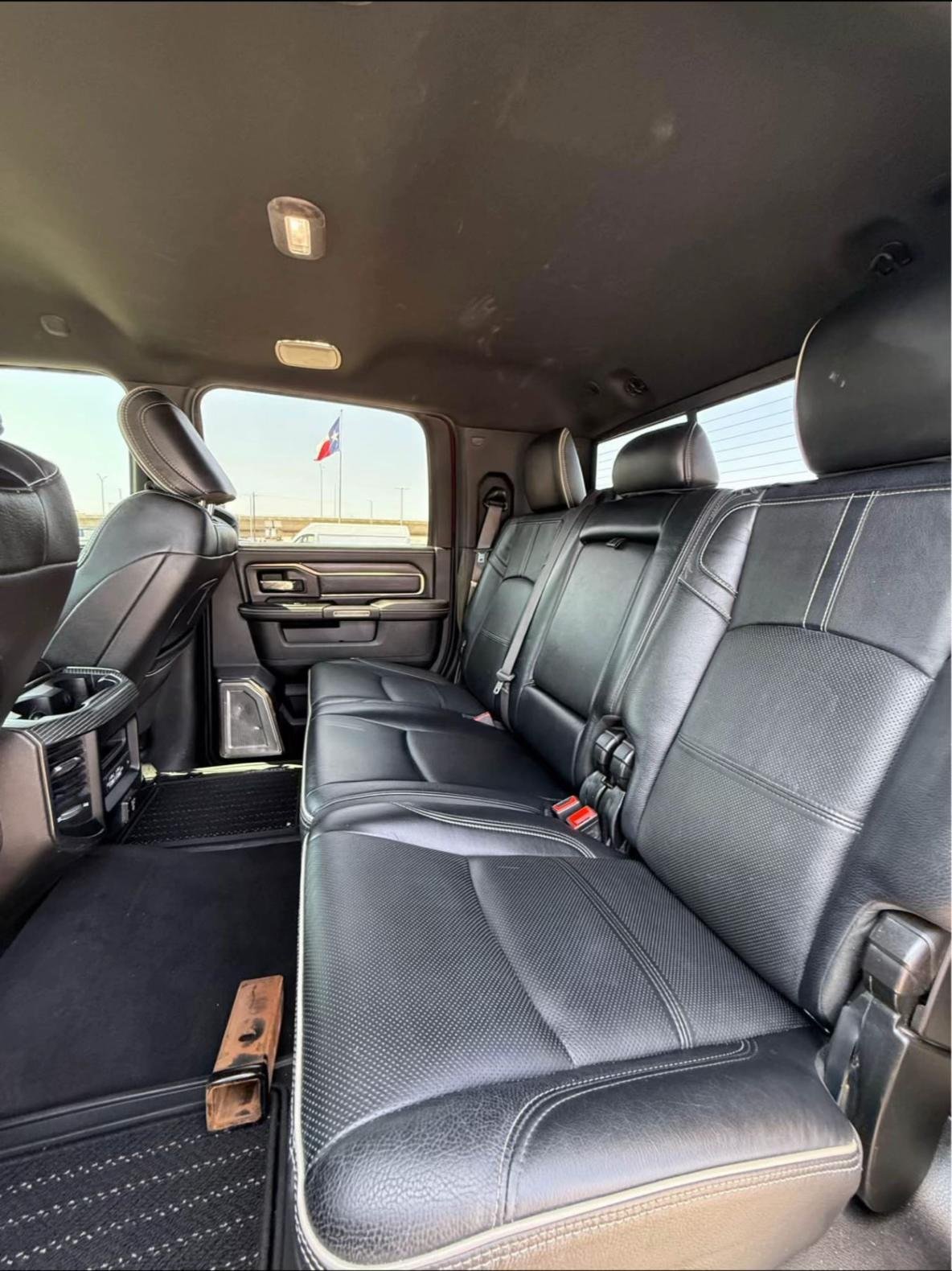 💪🔥 2021 RAM 2500 Limited Mega Cab - Image 6