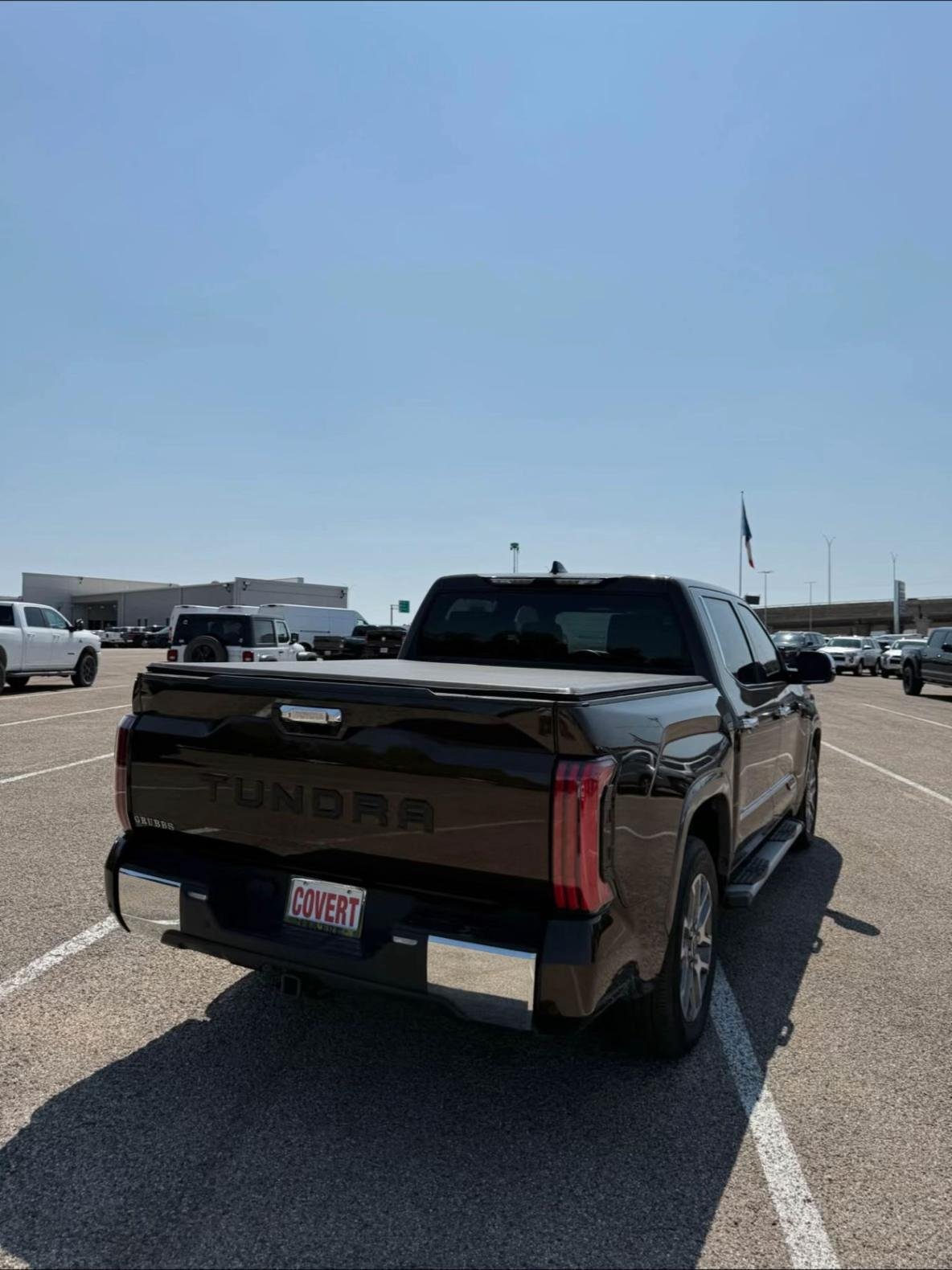 🤠🔥 2023 Toyota Tundra 1794 Edition - Image 12