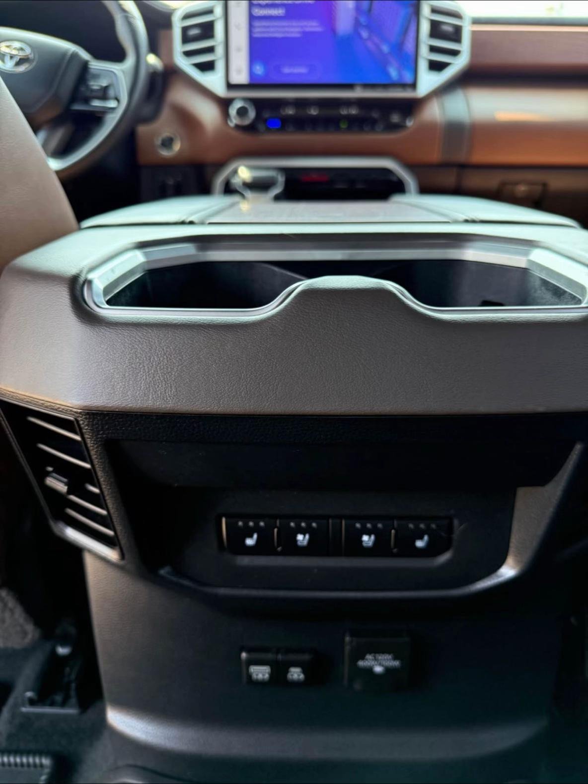 🤠🔥 2023 Toyota Tundra 1794 Edition - Image 7
