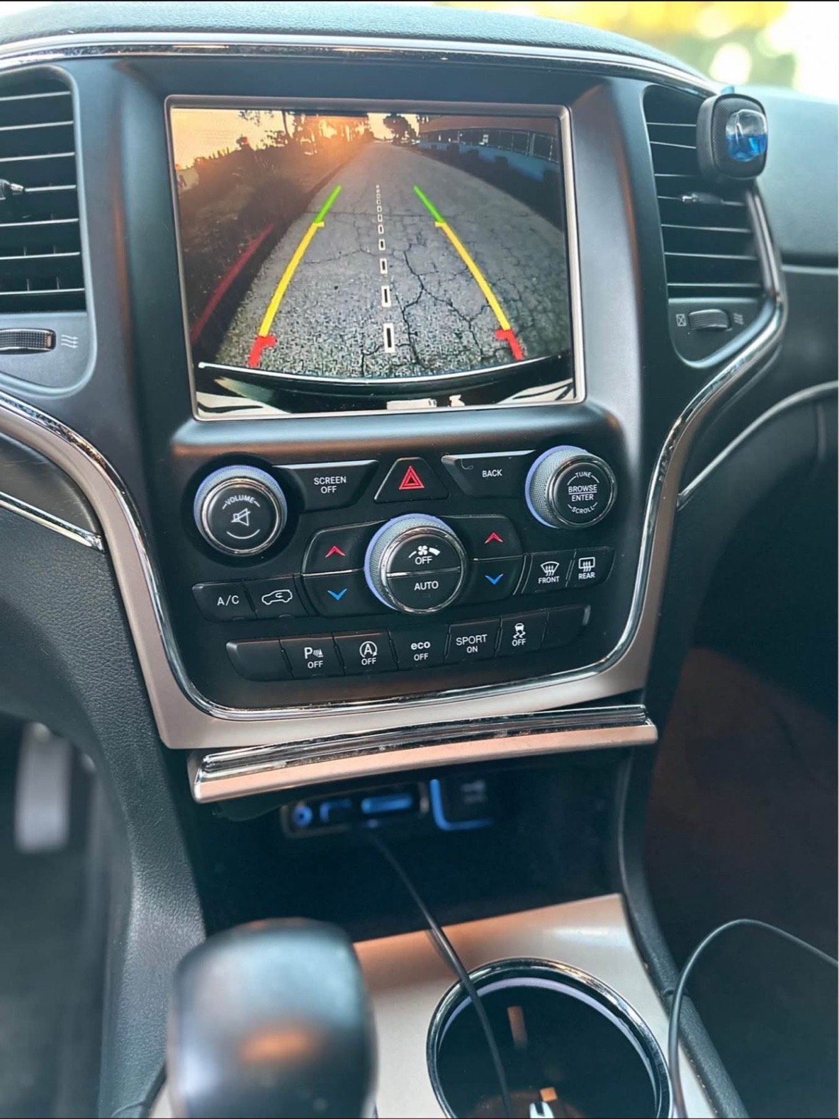 2016 Jeep Gran Cherokee limited i - Image 14