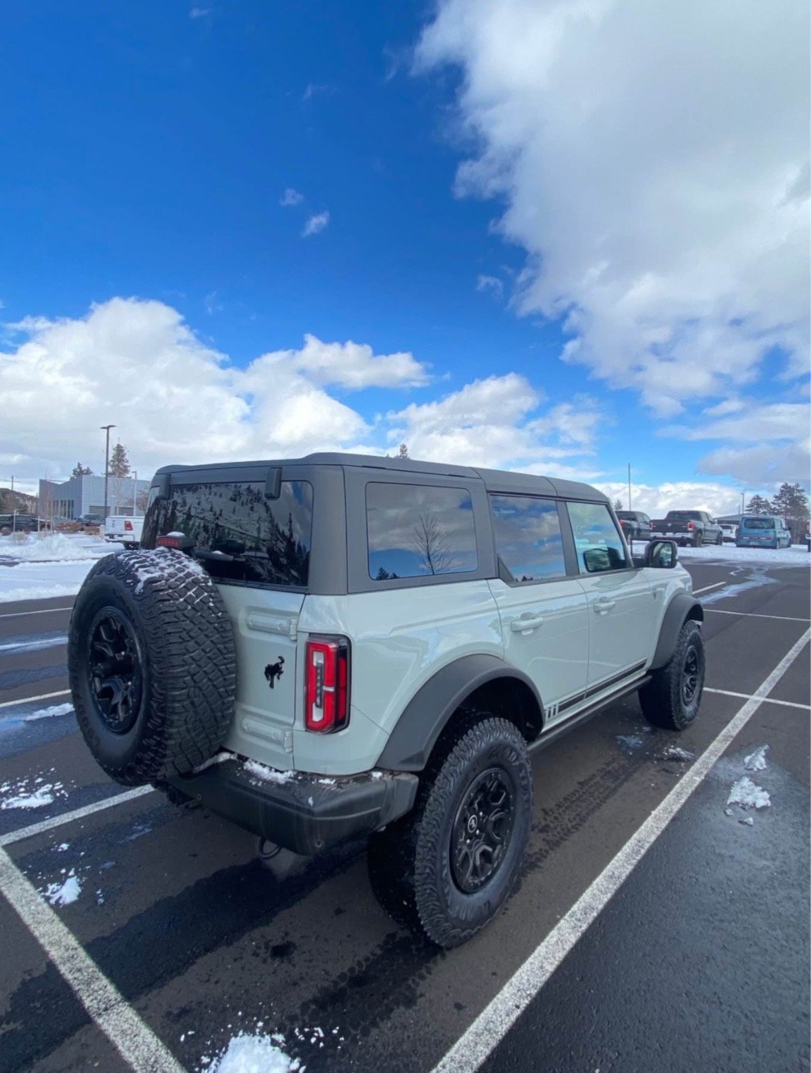 Super clean 2021 Ford Bronco First Edition with the 2.7L EcoBoost V6 - Image 15
