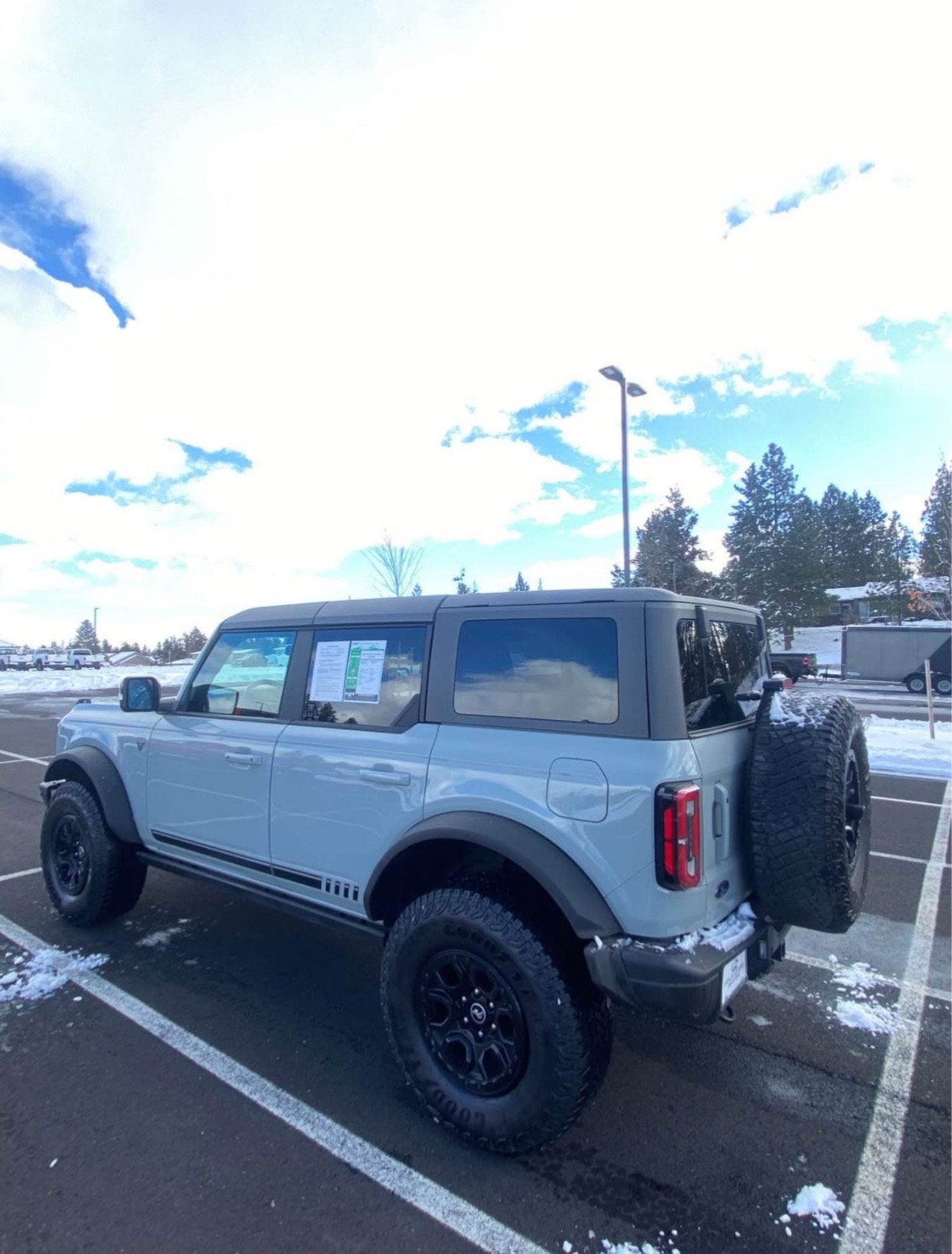 Super clean 2021 Ford Bronco First Edition with the 2.7L EcoBoost V6 - Image 11