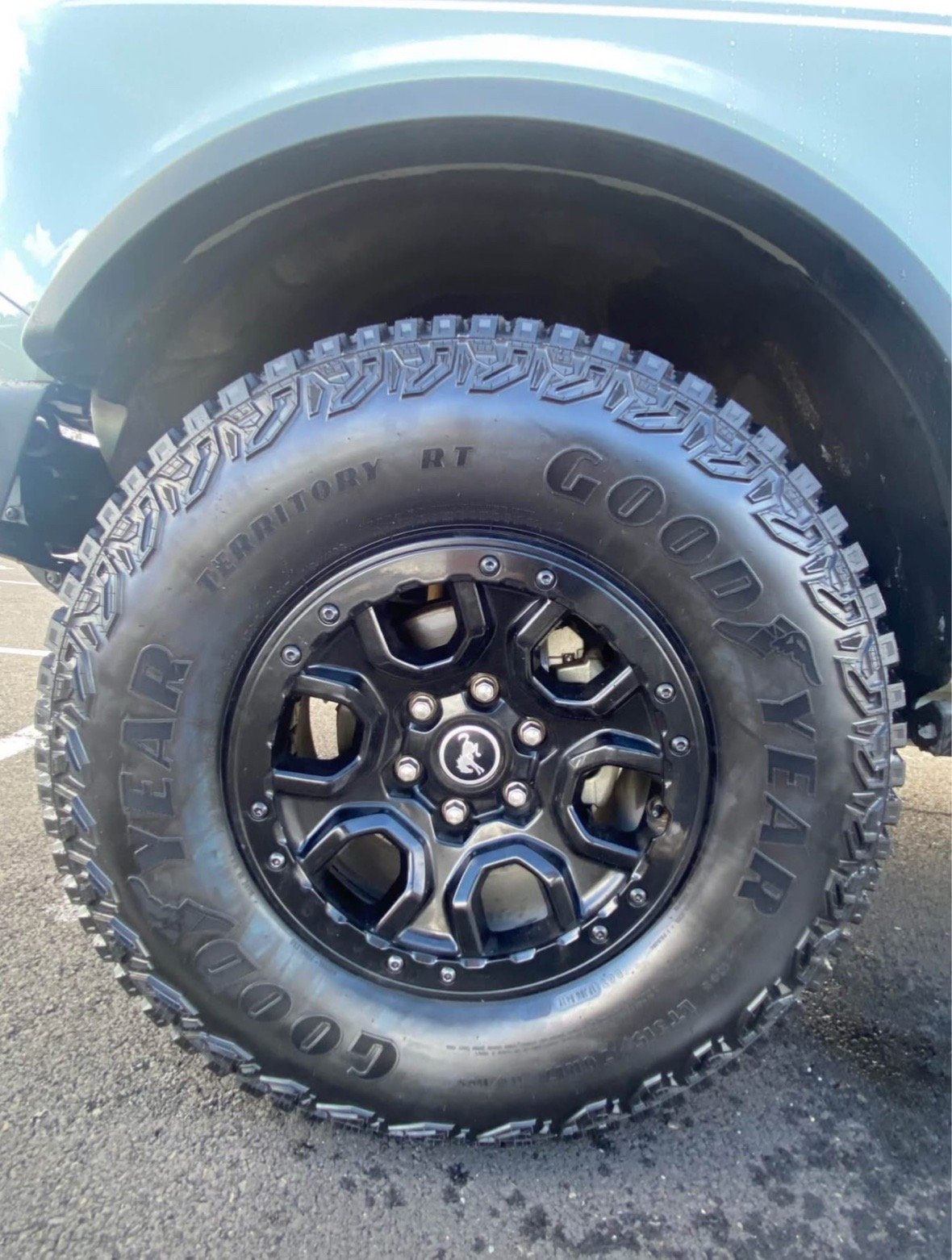 Super clean 2021 Ford Bronco First Edition with the 2.7L EcoBoost V6 - Image 10