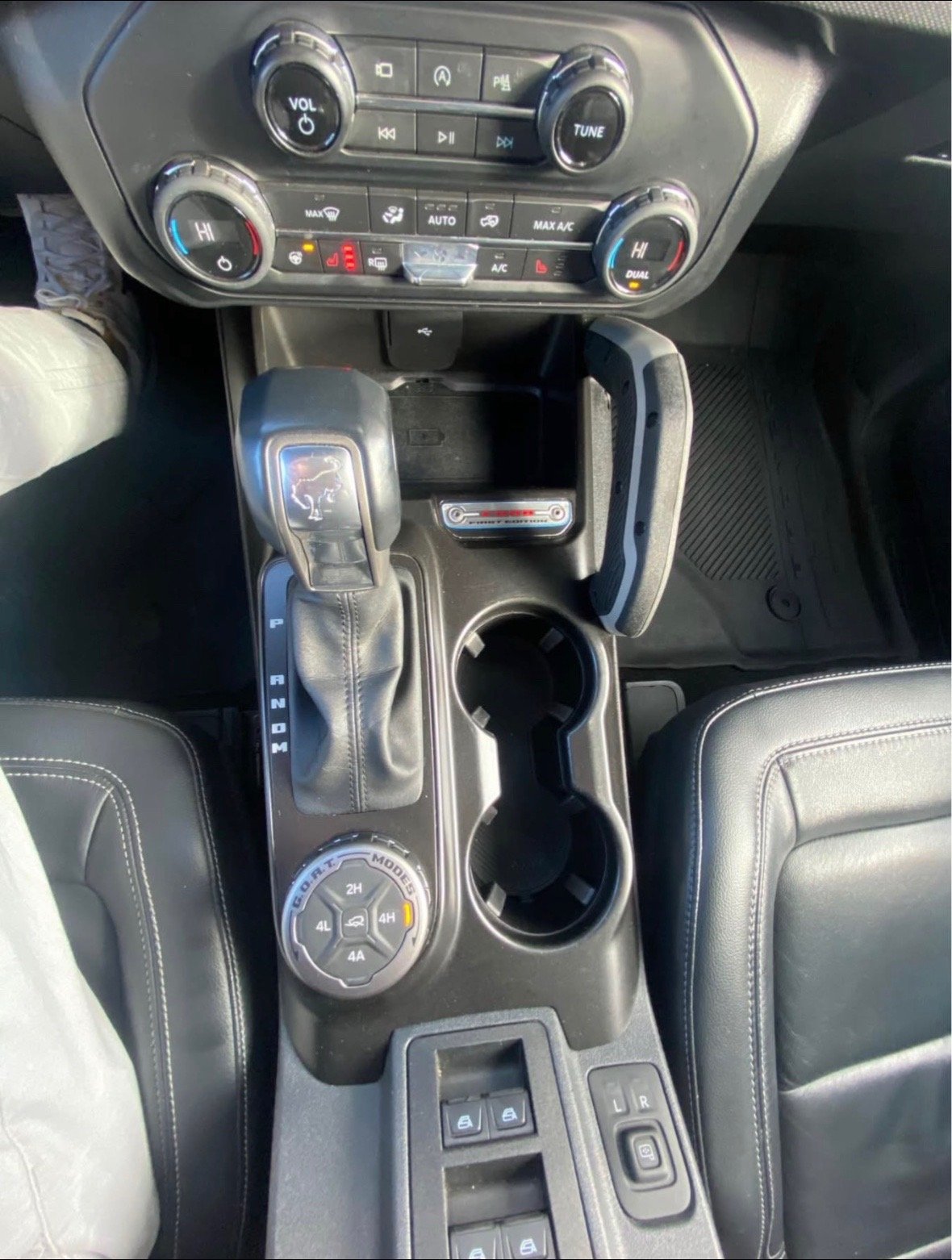 Super clean 2021 Ford Bronco First Edition with the 2.7L EcoBoost V6 - Image 4