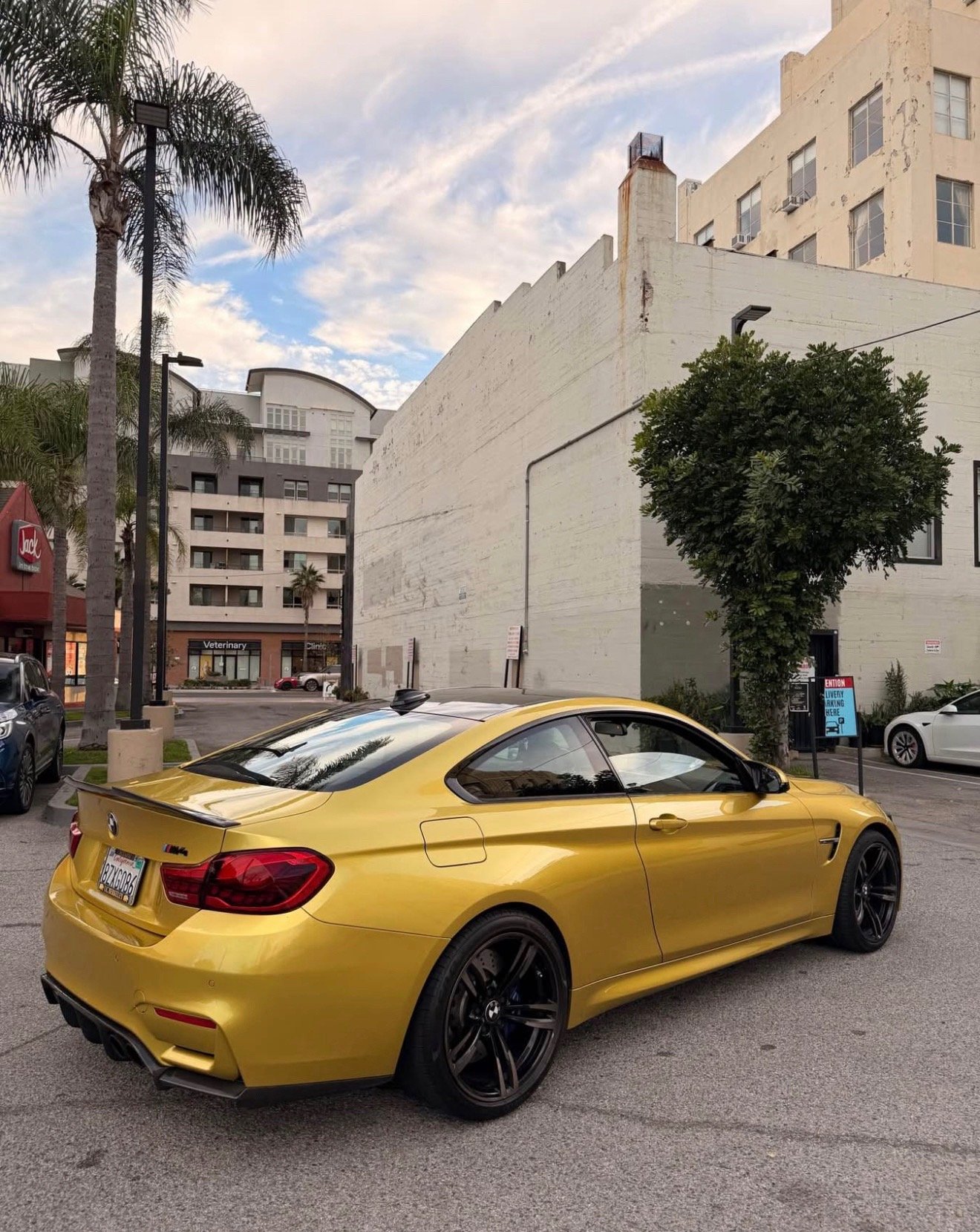 2015 BMW M4 - Image 6