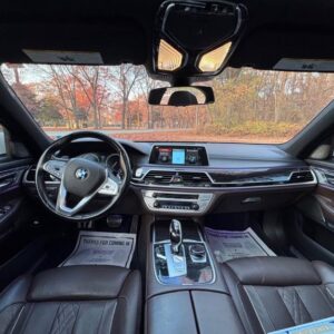Alternative view of 2018 BMW 7 series