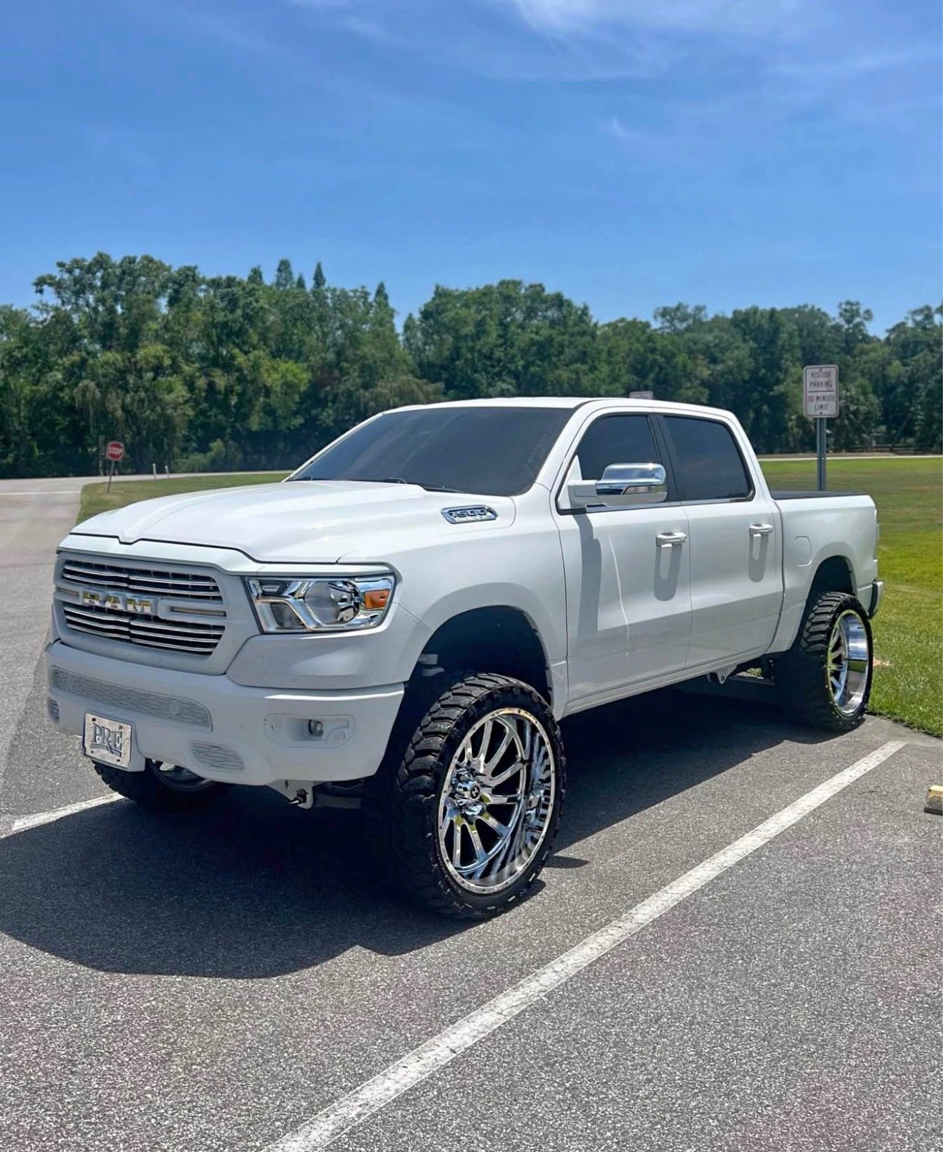 2020 Ram 1500 Crew Cab Big horn - Image 5