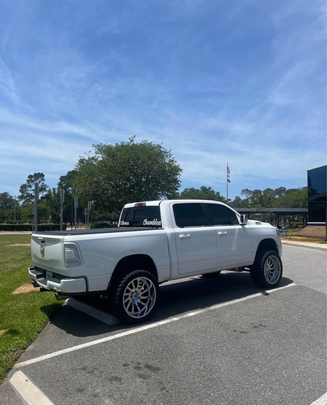 2020 Ram 1500 Crew Cab Big horn - Image 4
