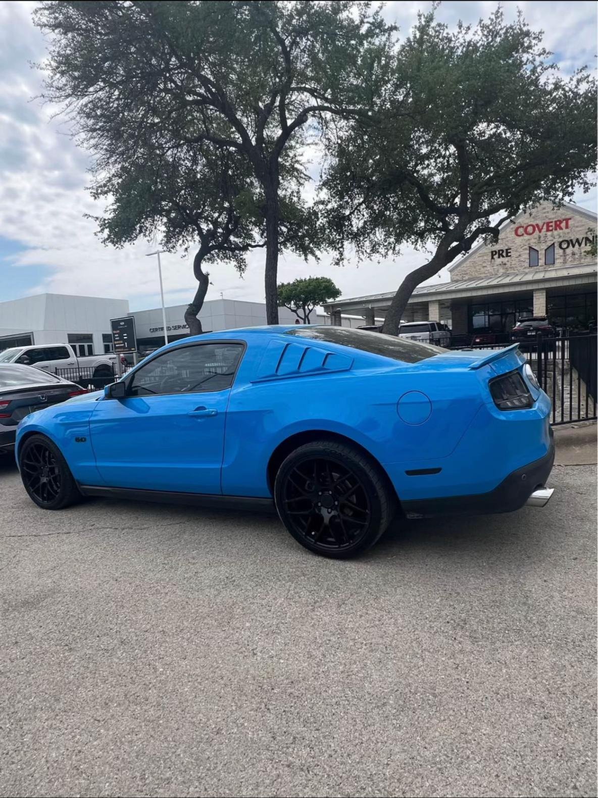 5.0 4V TI-VCT V8!! Beautiful blue 5.0 GT Mustang! - Image 4