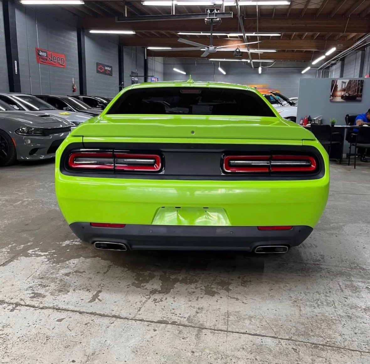 2015 Dodge Challenger SRT - Image 4