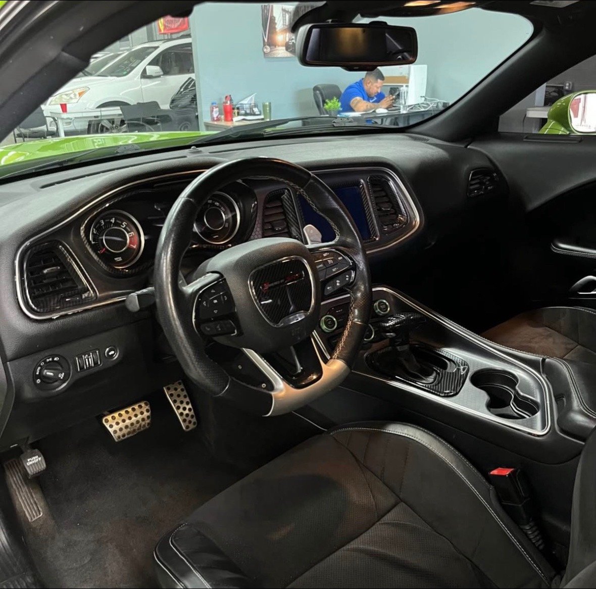 2015 Dodge Challenger SRT - Image 9