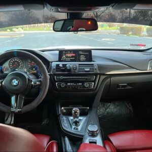 Alternative view of 2016 BMW M4 Convertible