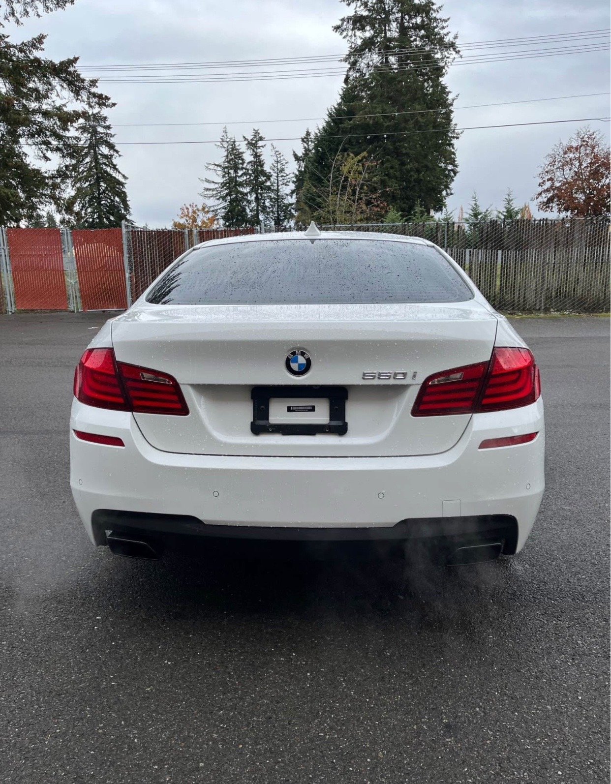 2013 BMW 5 Series · 550i xDrive Sedan 4D - Image 11