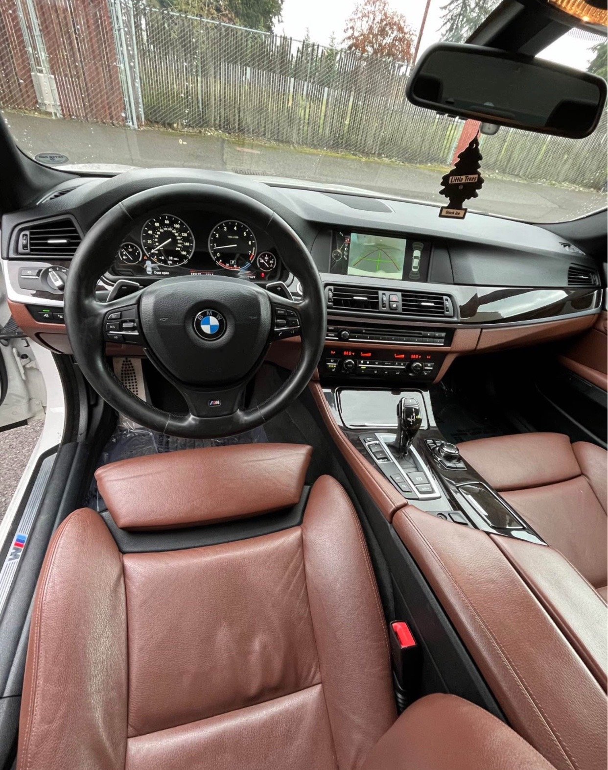 2013 BMW 5 Series · 550i xDrive Sedan 4D - Image 17