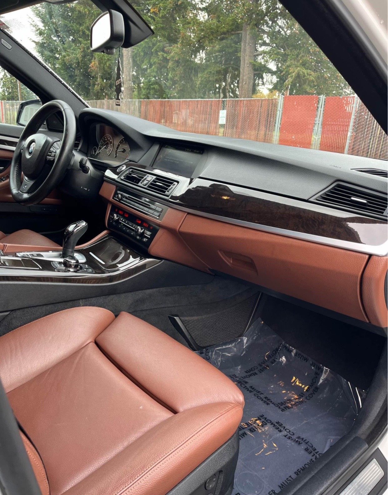 2013 BMW 5 Series · 550i xDrive Sedan 4D - Image 3