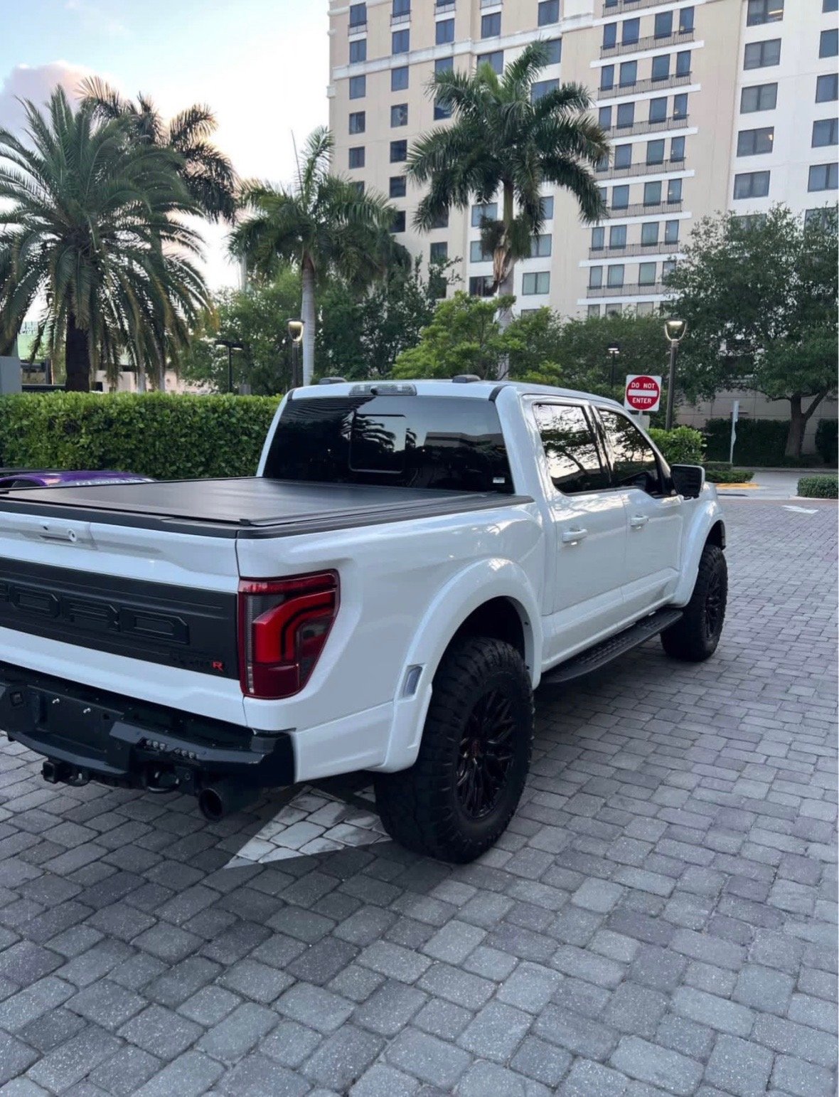2025FordF150 - Image 6
