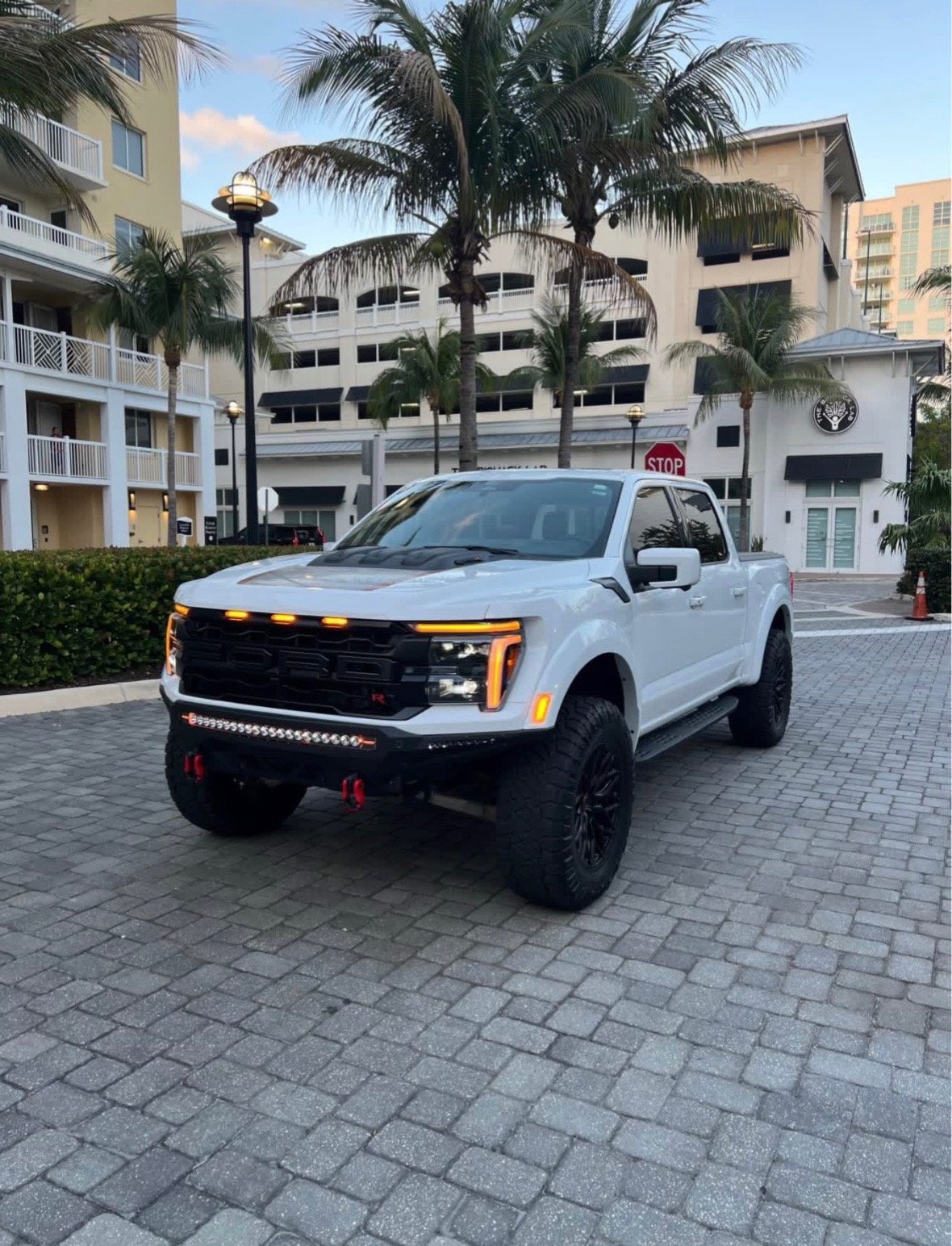 2025FordF150 - Image 7