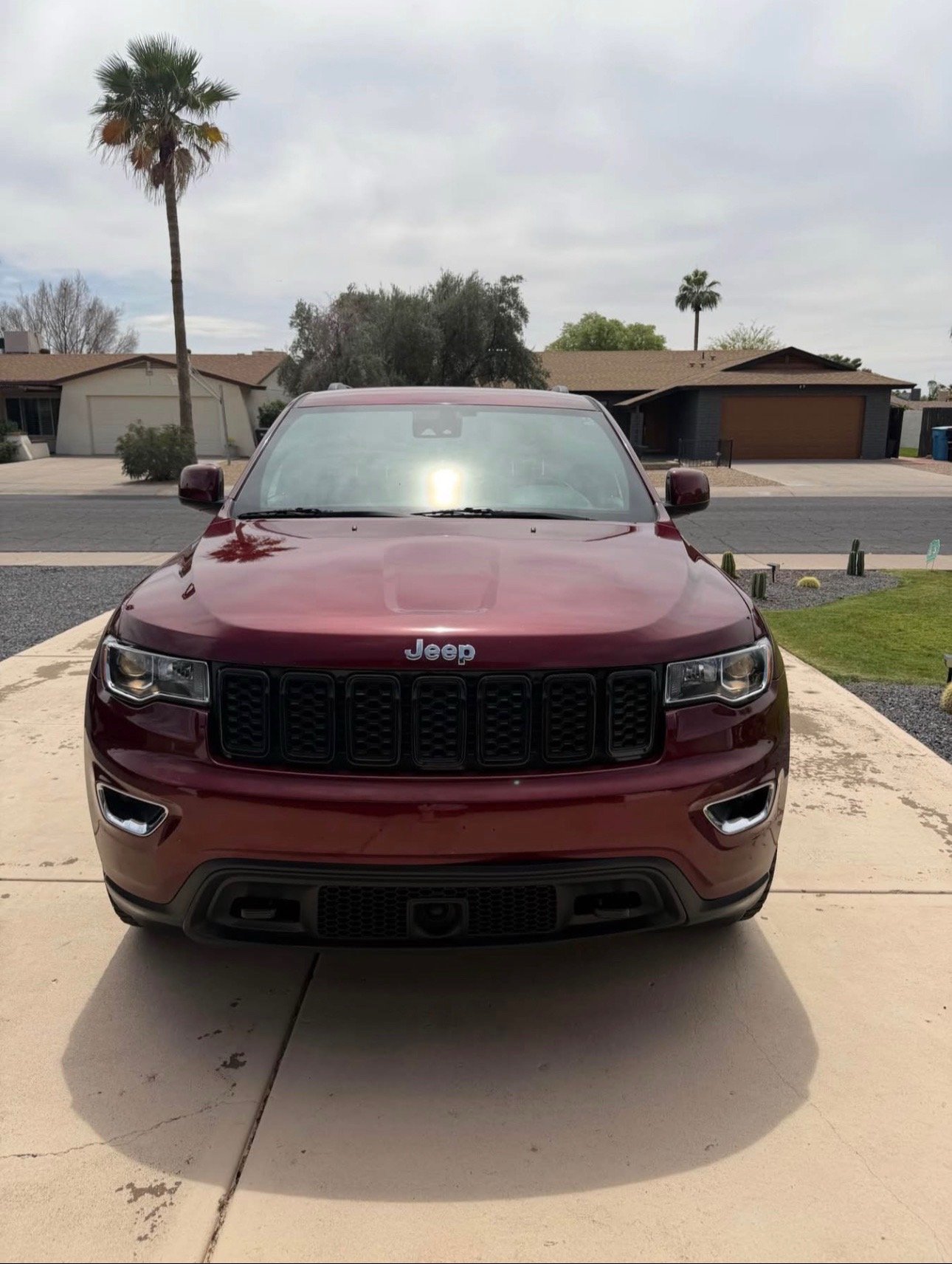 2020 Jeep Grand Cherokee · North Sport Utility 4D Red - Image 11