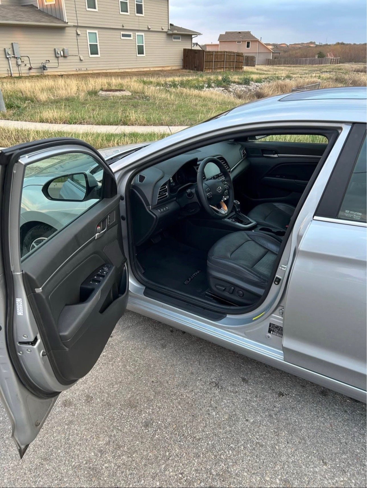 2020 Hyundai Elantra - Image 6