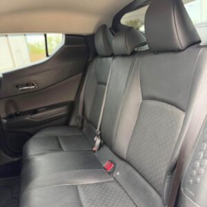 Alternative view of 2022 Toyota C-HR · Limited Sport Utility 4D