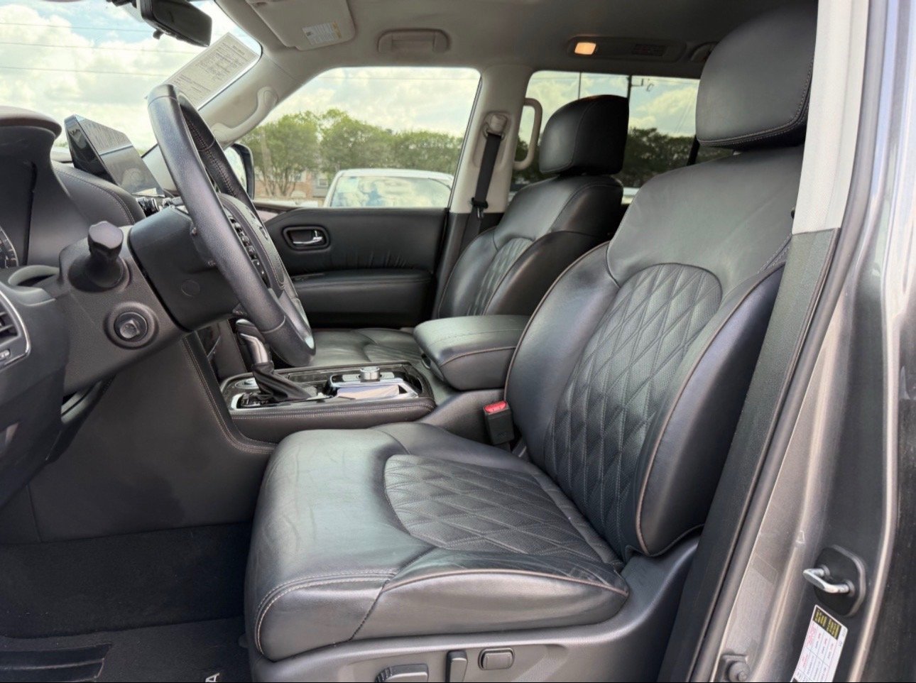 2023 Nissan Armada - Image 5